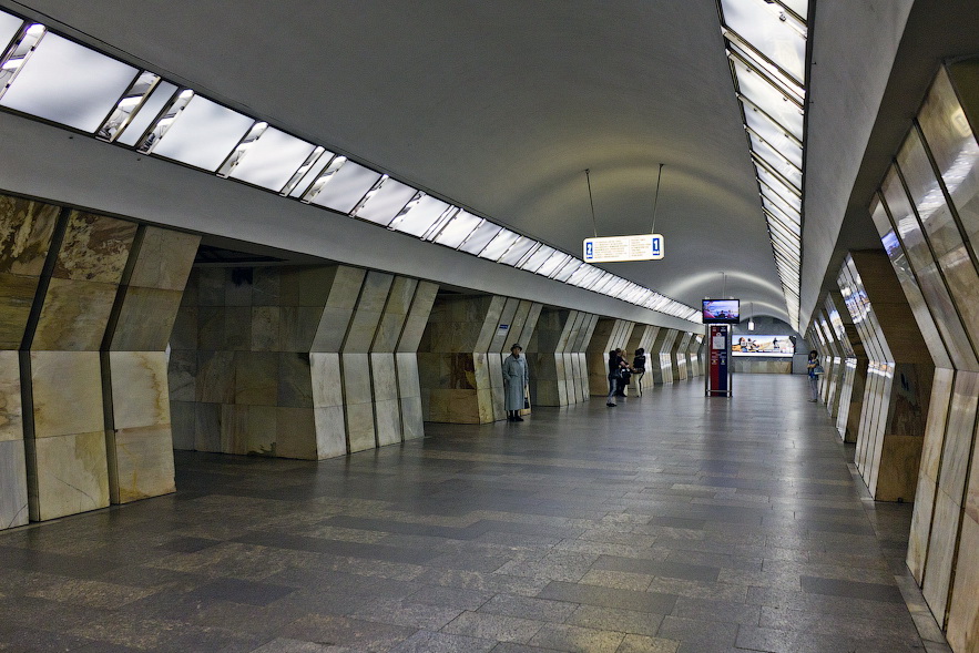 Поезда московского метро стали задерживаться на 12% реже, фото