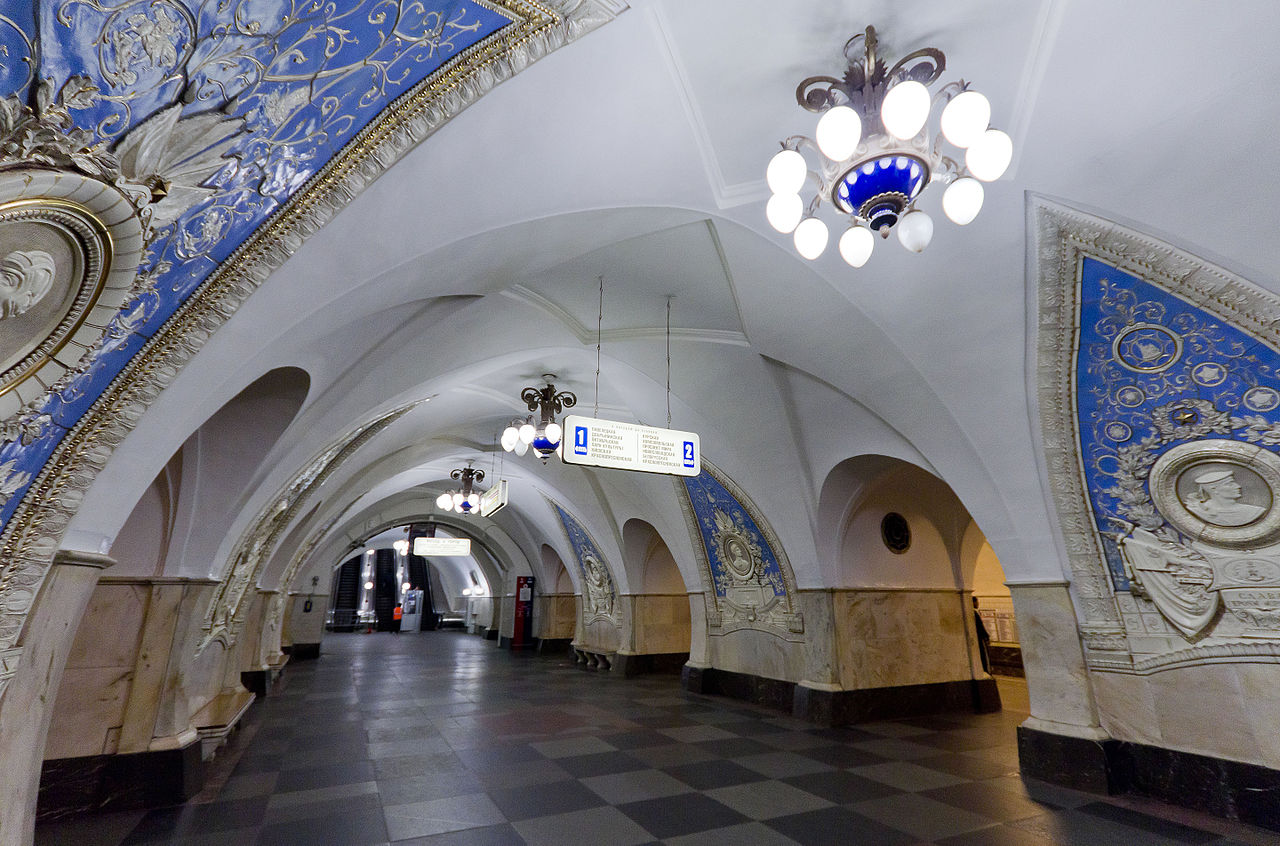 На станциях «Кузнецкий мост» и «Таганская» отремонтируют эскалаторы, фото