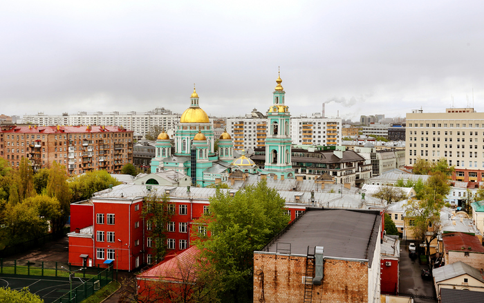 В четверг в Москве ожидается пасмурная погода и до +26 градусов, фото