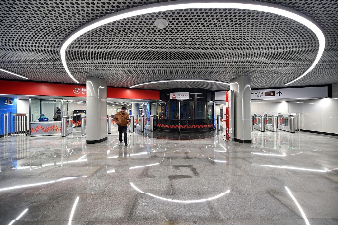 В октябре в московском метро установили 189 современных турникетов, фото