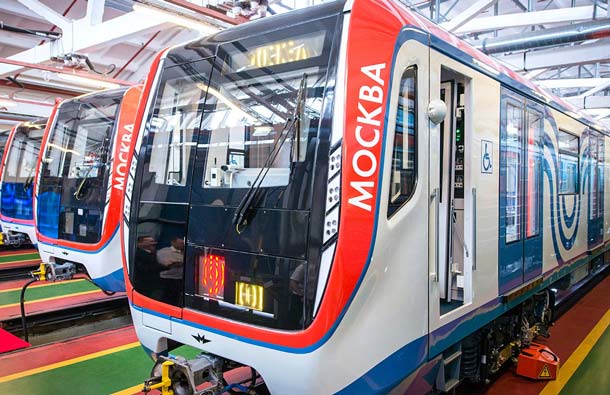 В метро запустили поезд «Москва», фото