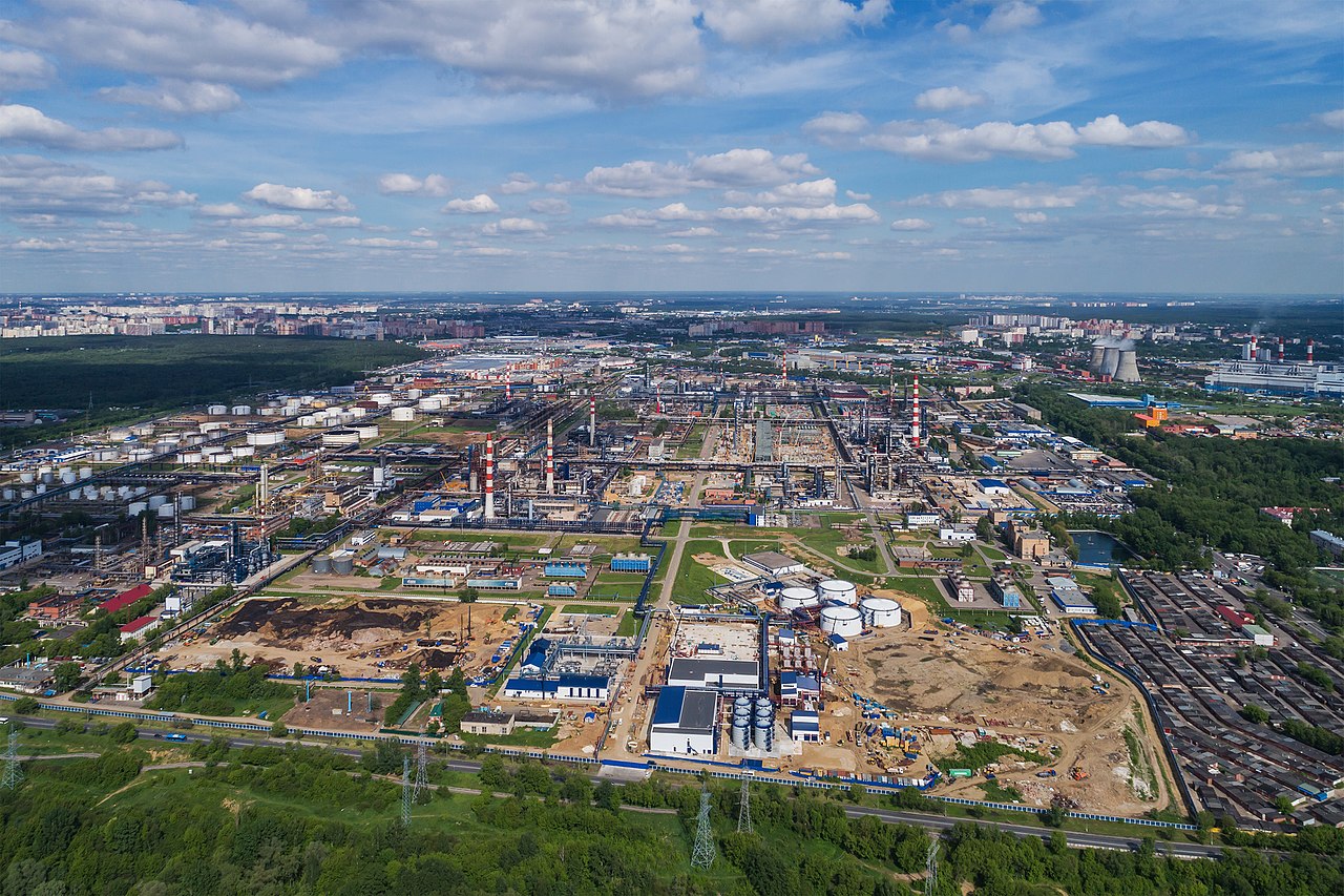 Экологическая модернизация снизит вредные выбросы Московского НПЗ в 4 раза, фото