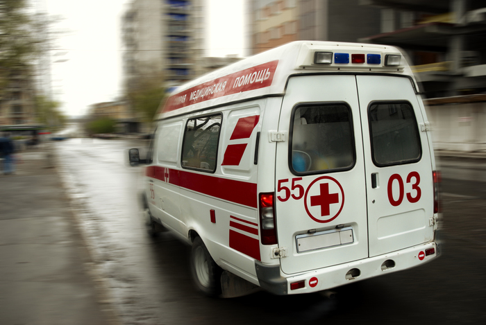 Мужчина погиб под колесами кроссовера на юге Москвы, фото