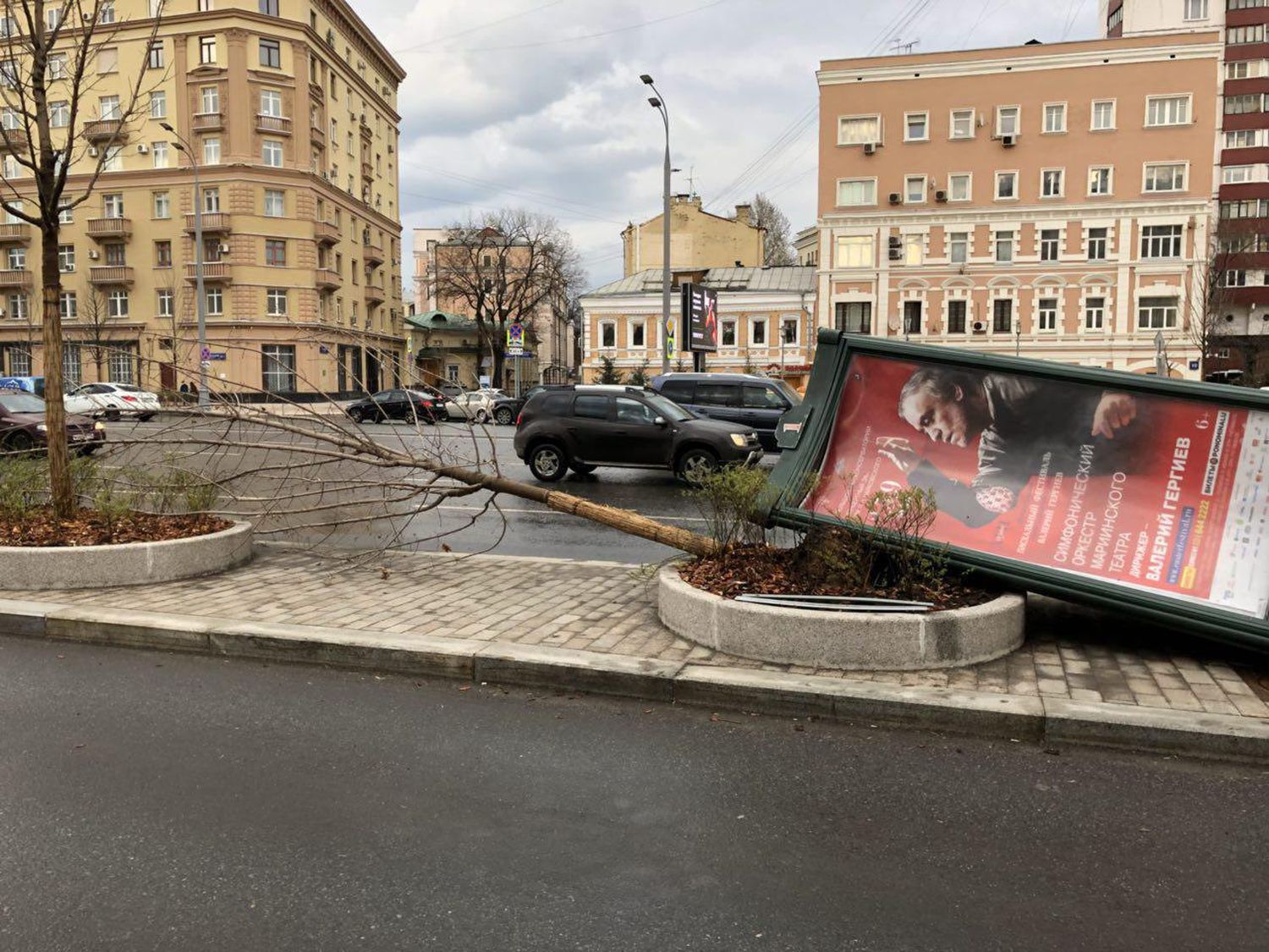 В Москве продлили «желтый» уровень погодной опасности, фото