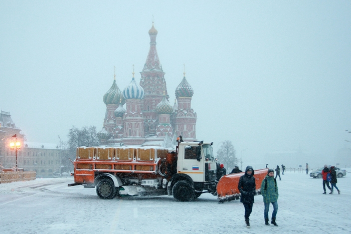 Снег и гололедица ожидаются в Москве 13 декабря, фото