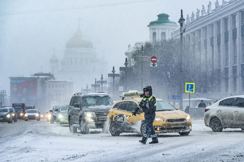 Снегопад и гололед ожидает москвичей 30 января, фото