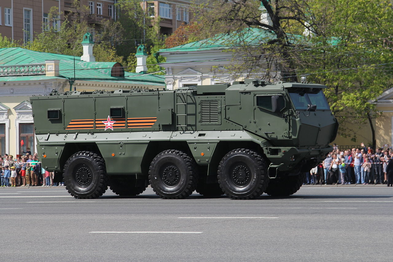 Военная техника для парада Победы прибудет в Москву 20 апреля, фото