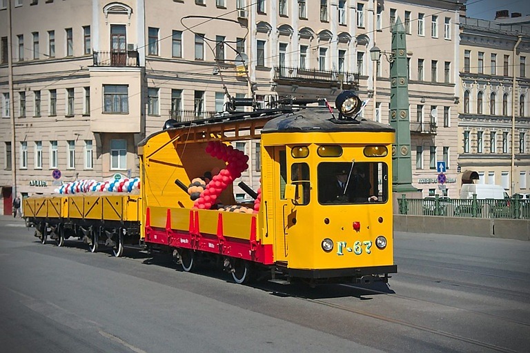 В Москве изменятся маршруты транспорта из-за парада трамваев, фото