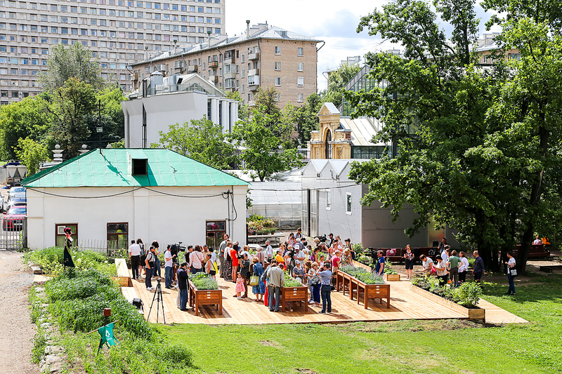 Первый в России тактильный сад откроется 20 мая в «Аптекарском огороде», фото