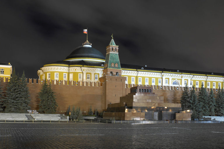 Мавзолей Ленина будет закрыт 19 мая, фото