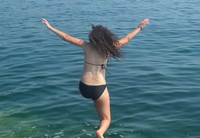 Депздрав не рекомендует в жару прыгать в воду из-за угрозы здоровью, фото