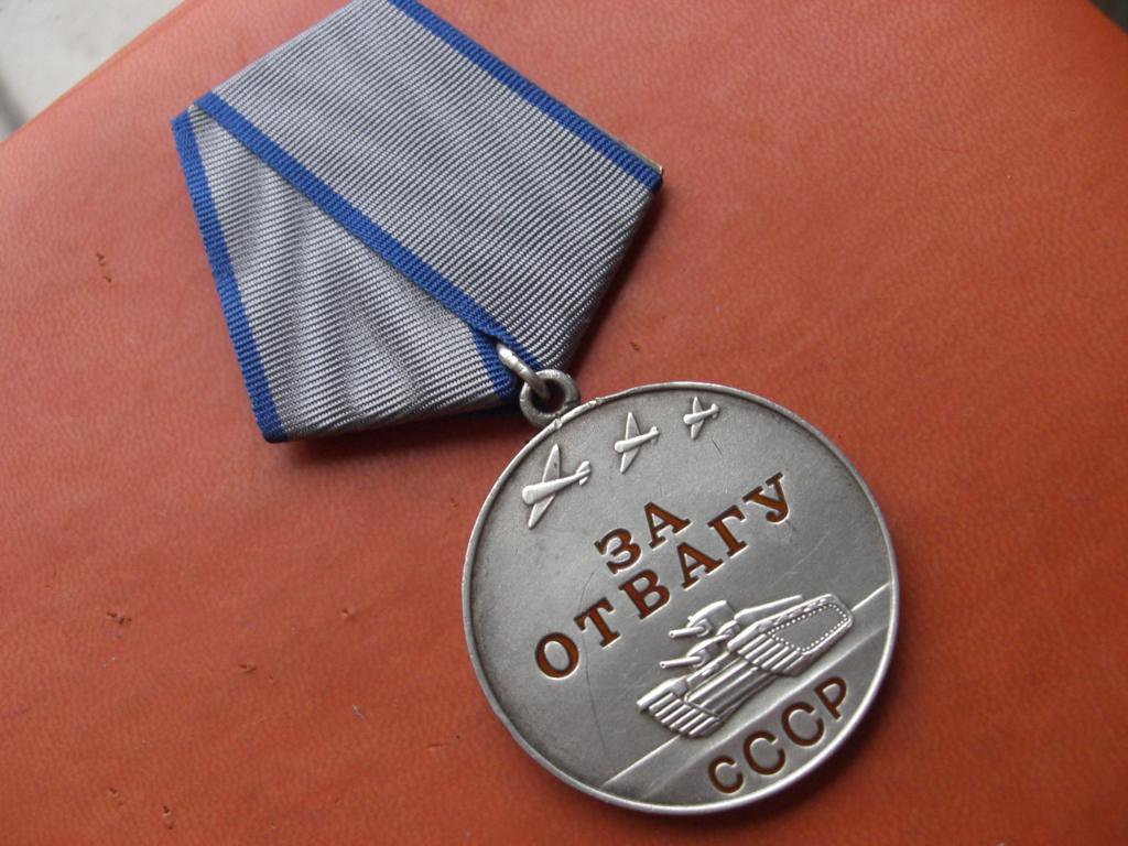 Военные медали Смоктуновского хранит Музей Победы, фото