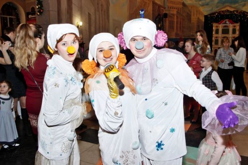 Новогодние елки для самых юных зрителей в Московском детском театре марионеток, фото
