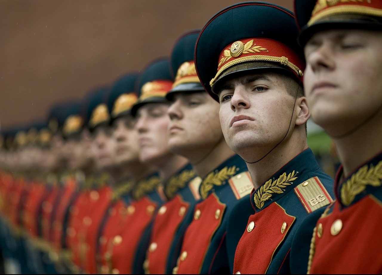 Минобороны РФ создаст военные группировки для борьбы с COVID-19, фото
