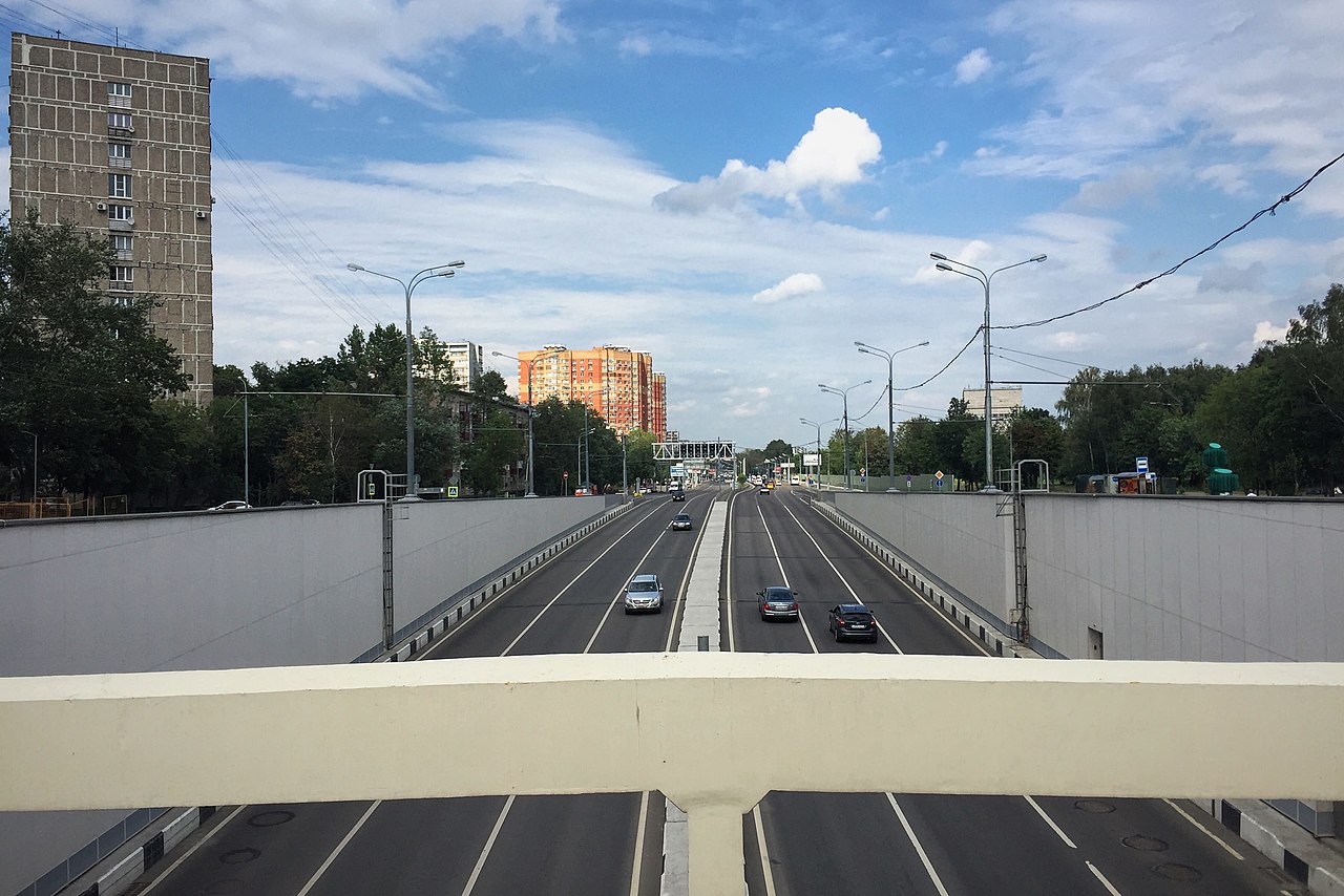 Водителям разрешат перестраиваться в 23 тоннелях Москвы, фото