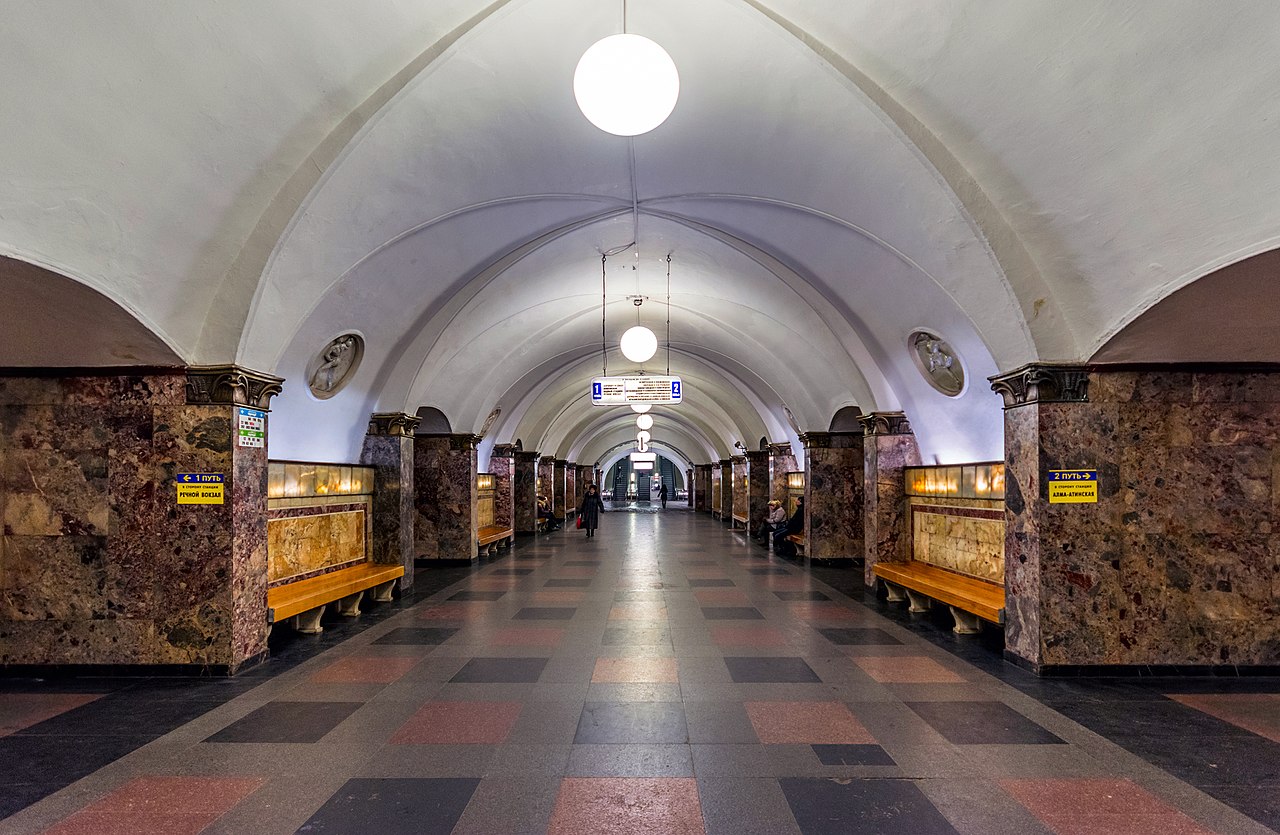 Южный вестибюль станции метро «Динамо» закроют до 29 мая, фото