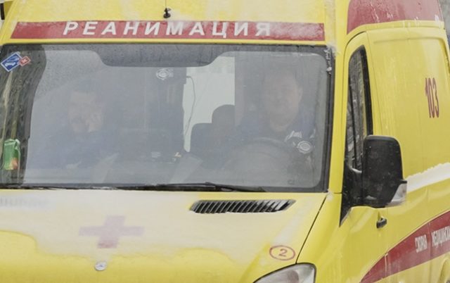 В Москве водитель грузового автомобиля насмерть сбил пешехода, фото