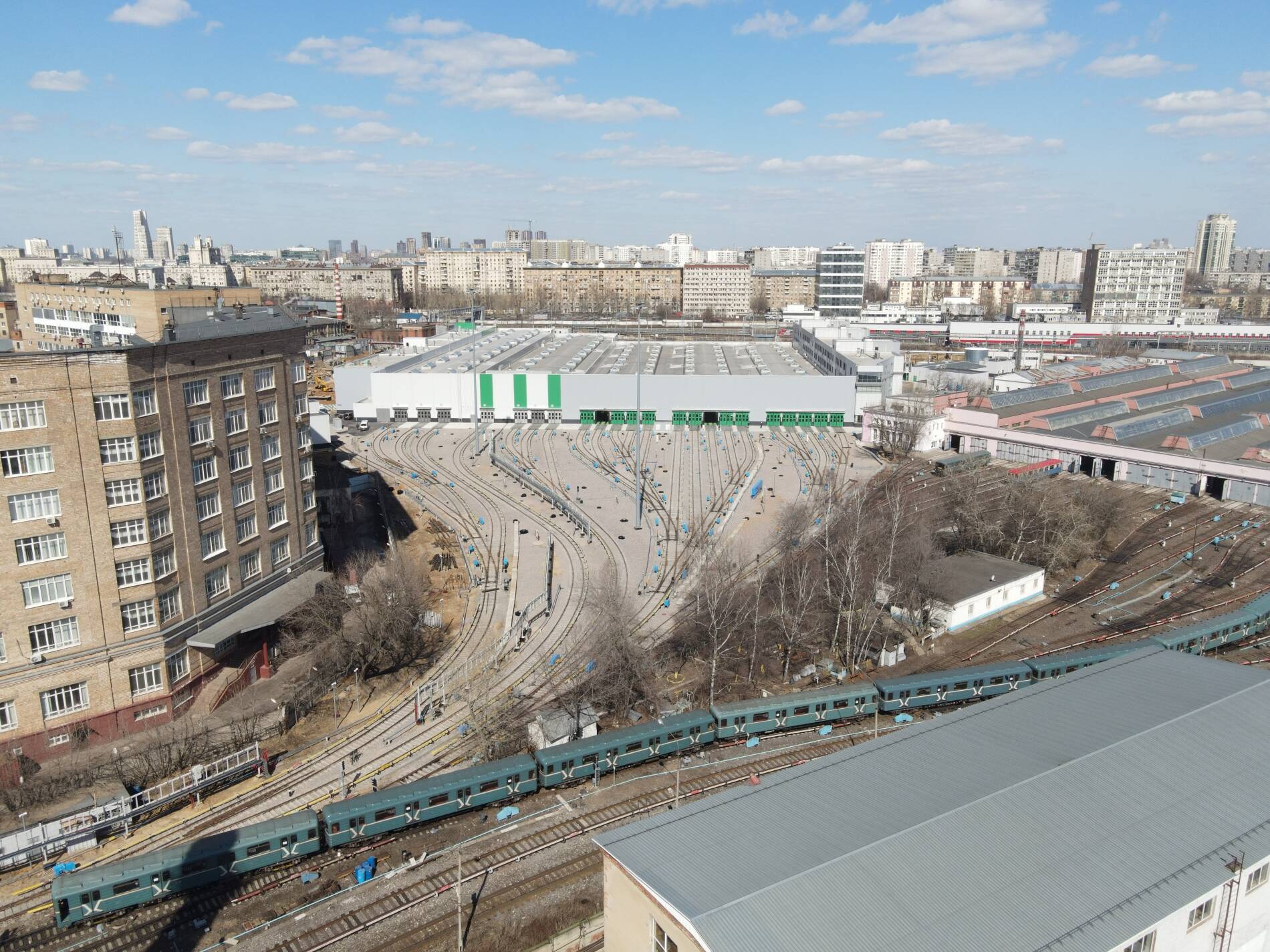 Андрей Бочкарёв: Реконструкция электродепо «Сокол» способствует своевременному запуску движения на новых участках БКЛ, фото