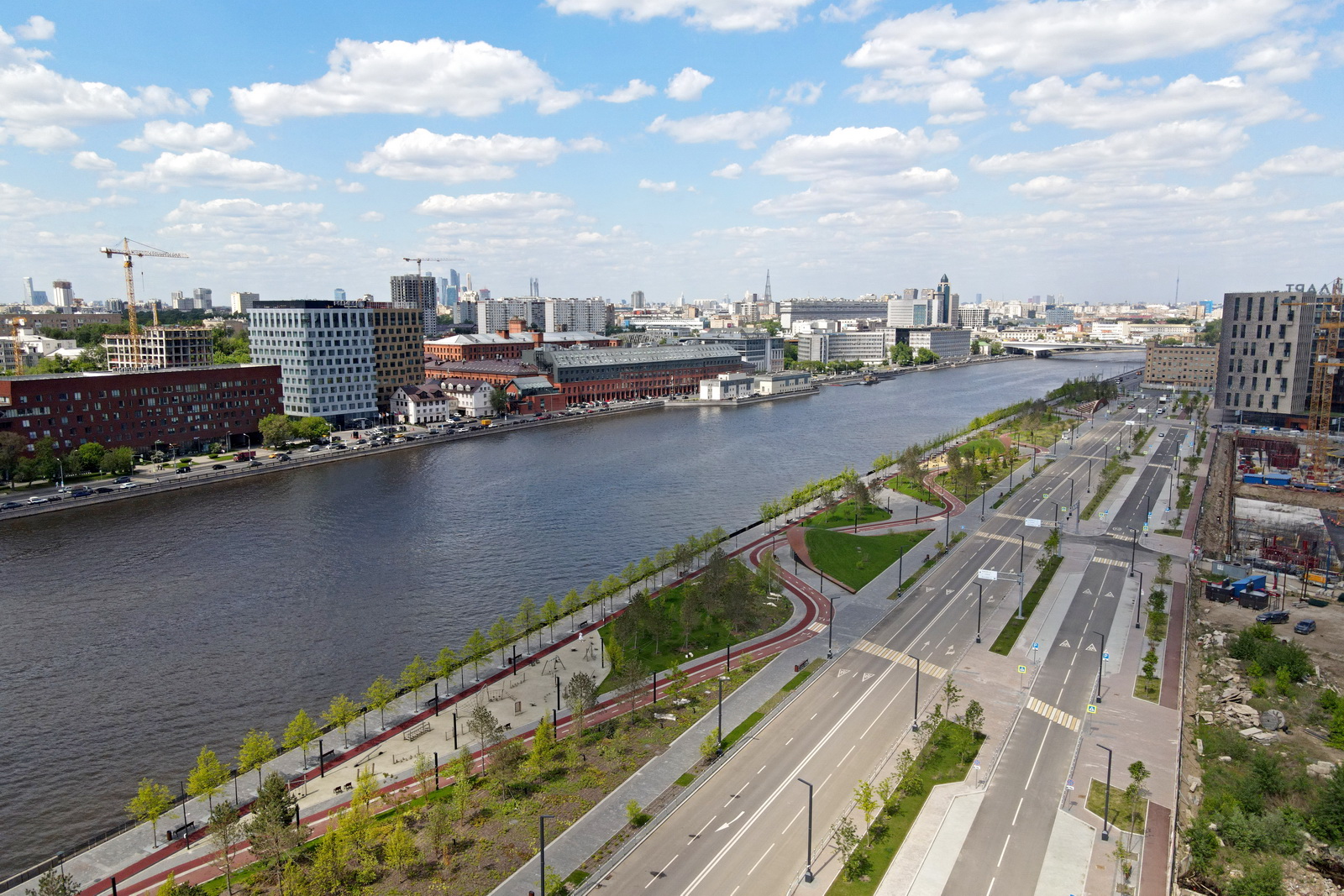 Андрей Бочкарёв: Более 120 км набережных Москвы-реки реконструируют и благоустроят в ближайшие годы, фото