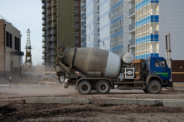 Дефицит трудовых ресурсов на московских стройках оценили в 40%, фото