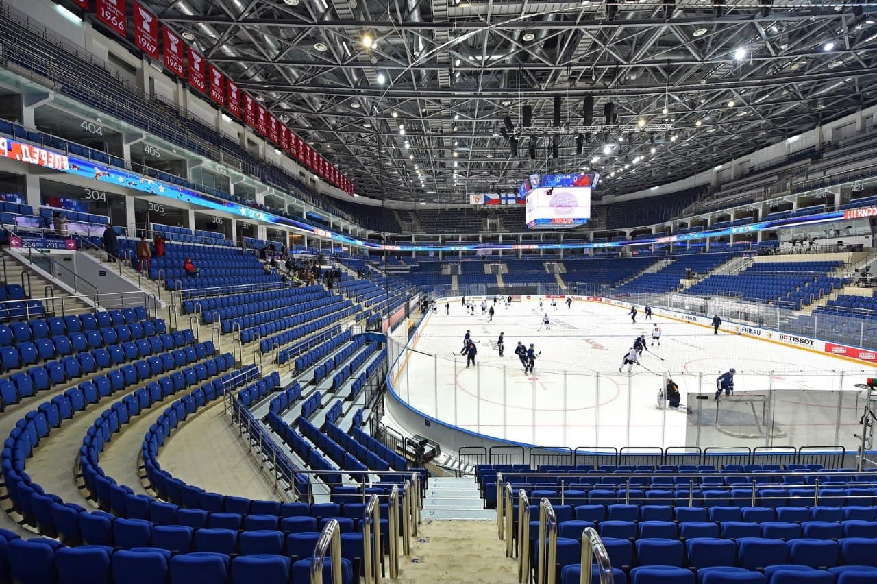 Андрей Бочкарёв: Четыре ледовые арены построят в Москве инвесторы в течение двух лет, фото