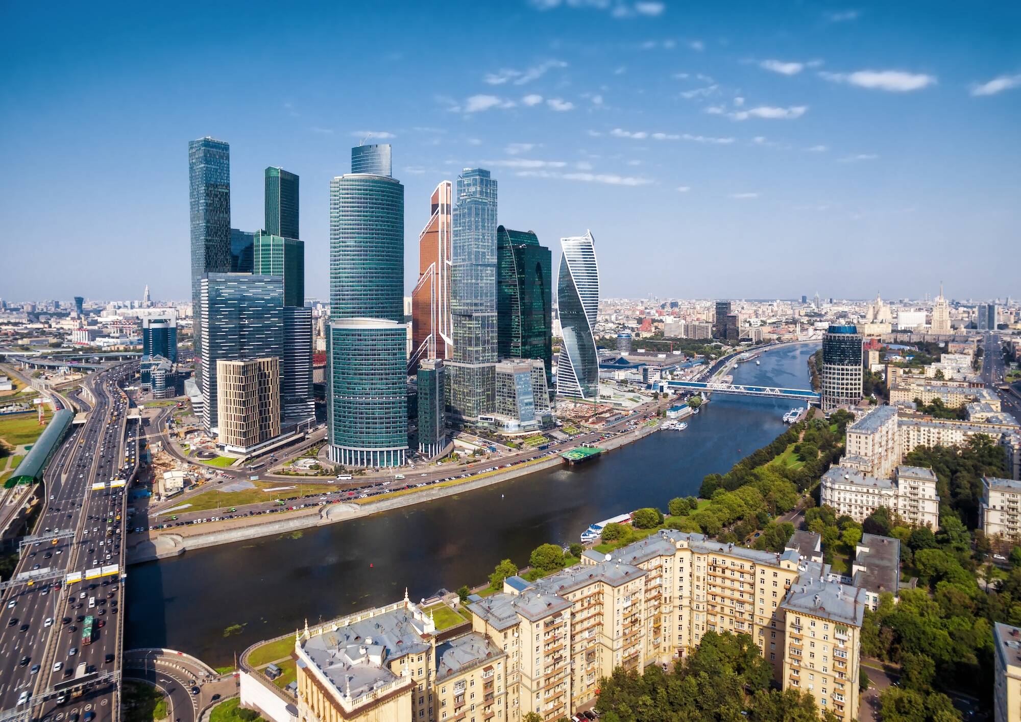 Оборудование, строительство и интеллектуальная собственность: инвестиции в экономику Москвы выросли на 4,4 %, фото