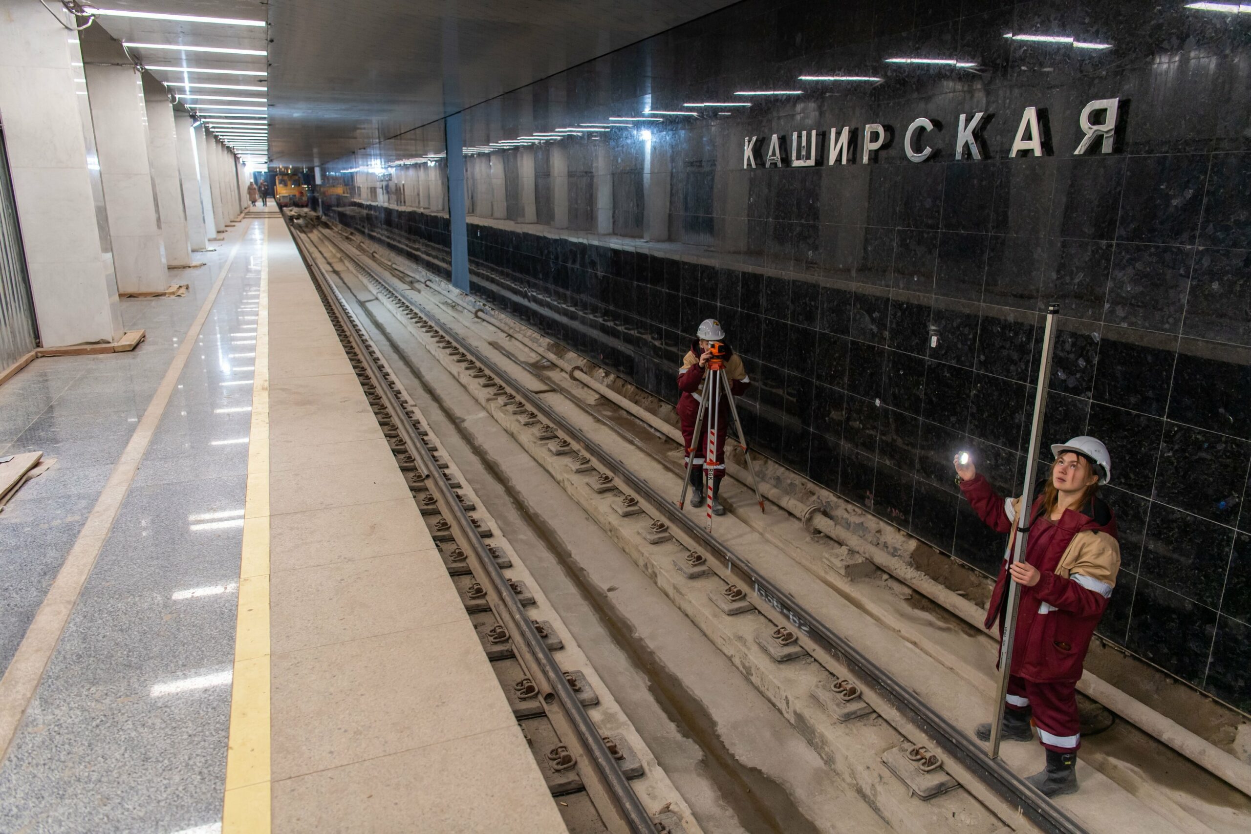 В Нагатино-Садовниках реконструируют станцию метро «Каширская», фото