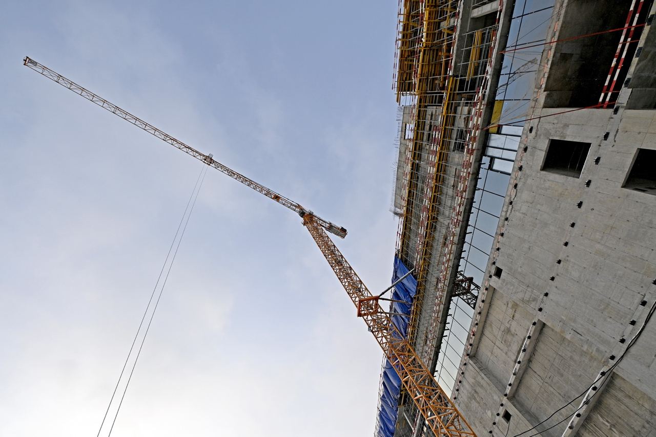 Россияне поддержали меры стабилизации строительной отрасли - опрос, фото