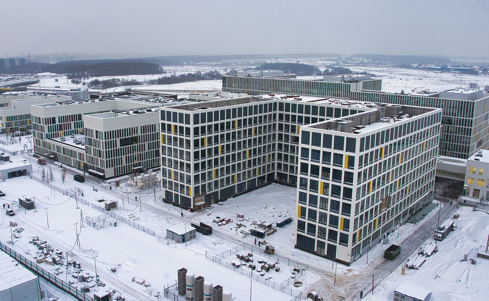 Строительство онкологического корпуса больницы в Коммунарке завершено на 20%, фото