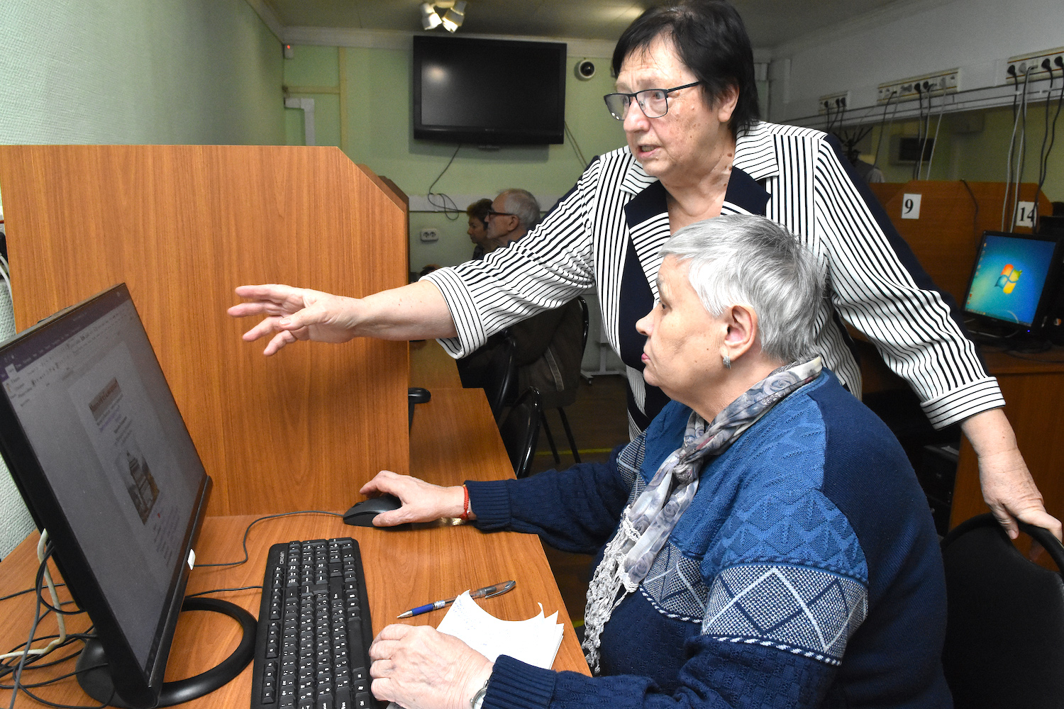 Старшее поколение района Ховрино приглашают на курсы компьютерной грамотности, фото