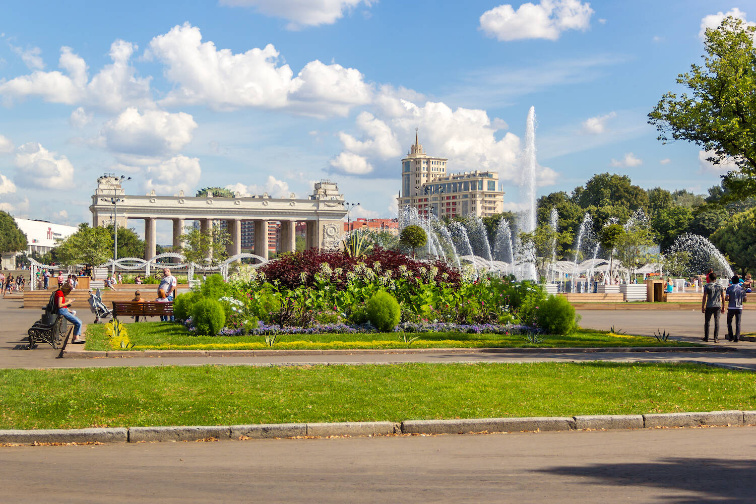 Экскурсии «Лабиринты Замоскворечья» проходят в Парке Горького, фото