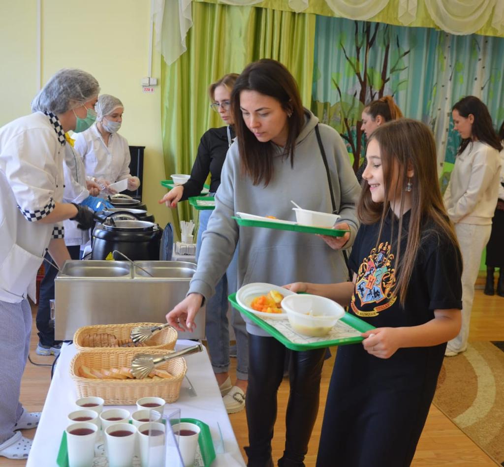 Родители оценили качество питания в столичном детском саду, фото