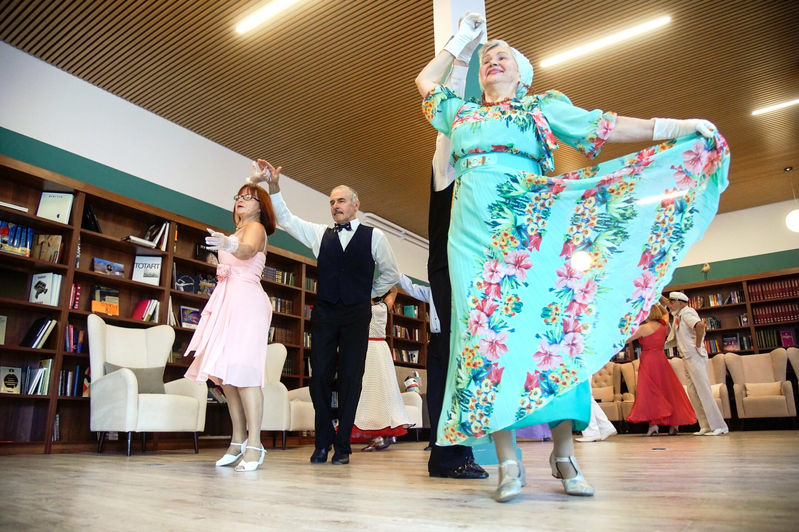 В Войковском открыта группа бальных танцев для людей старшего возраста, фото