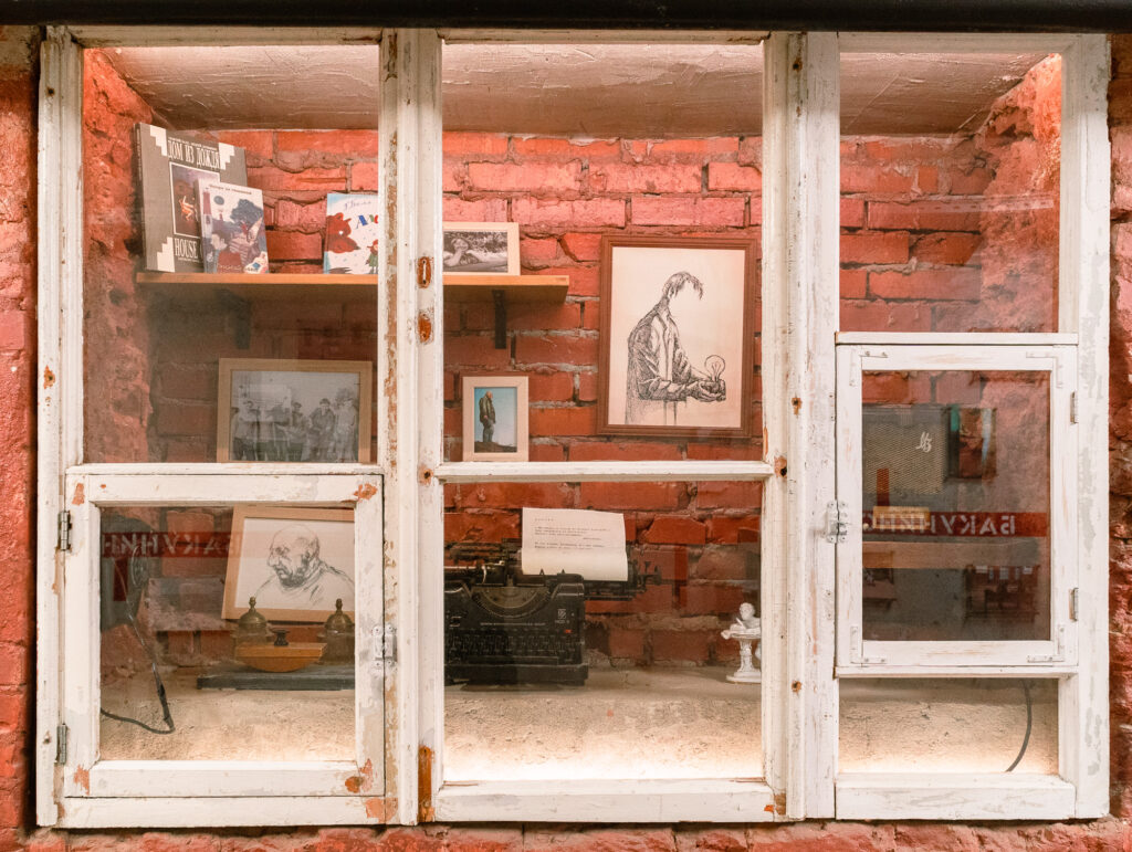 Вход свободный: искусство довоенного времени и открытые мастерские в художественных галереях Москвы  фото