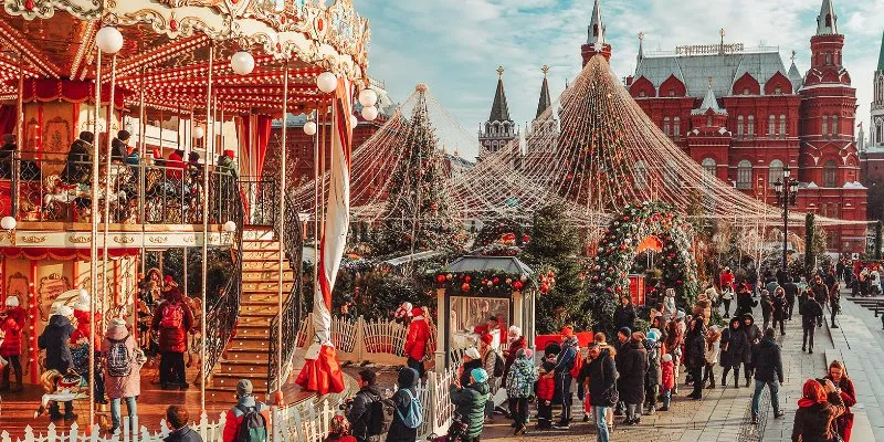 Москва новогодняя: ярмарки и фестивали, концерты органной музыки, спектакли для всей семьи и кинопоказы, фото