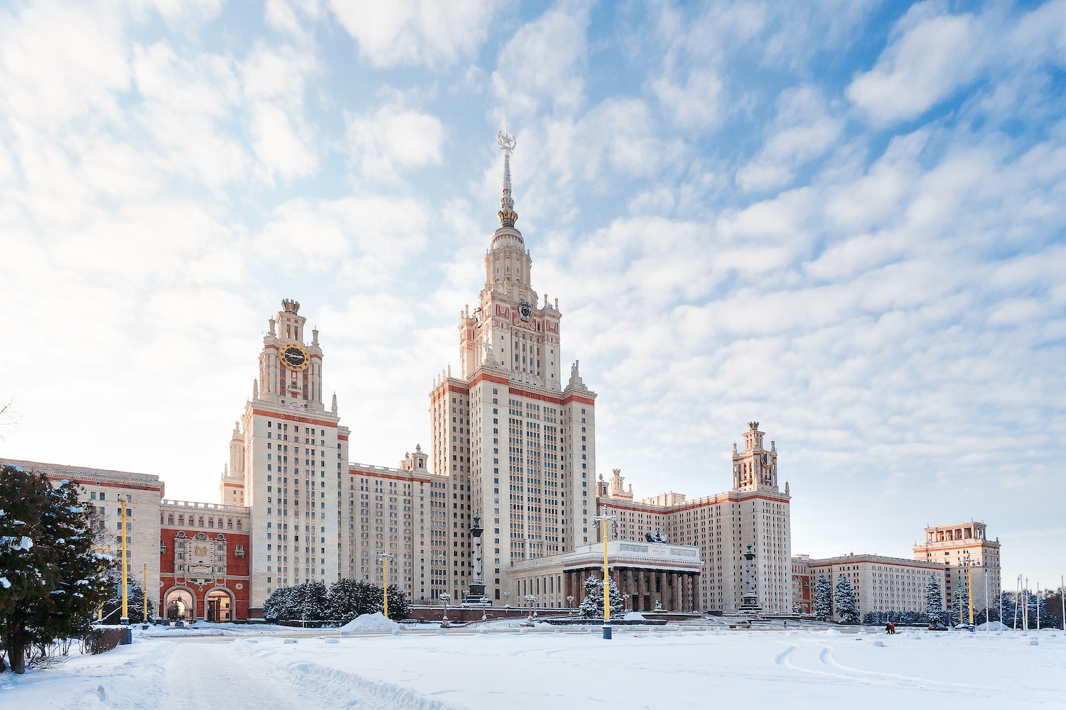 ‌Какие льготы и выплаты предлагает Москва для студентов и школьников, фото