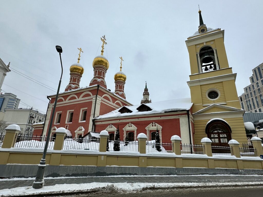 Смоленская — Парк Культуры: оловянный, деревянный, стеклянный  фото