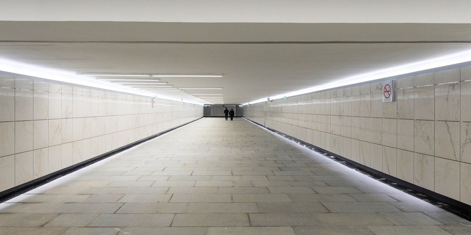 В Москве обновили освещение в переходах и тоннелях, фото