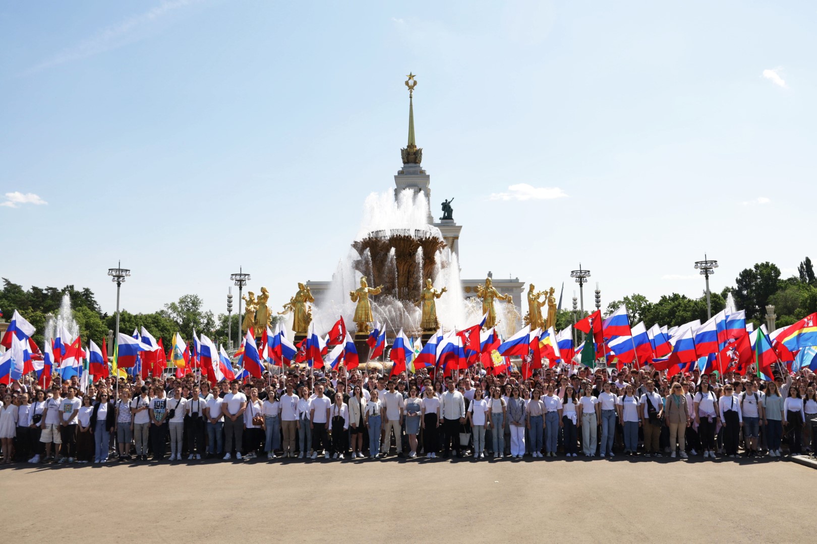 Мероприятие "Любимый триколор" состоится 20 августа в библиотеке № 154 в районе Москворечье-Сабурово, фото