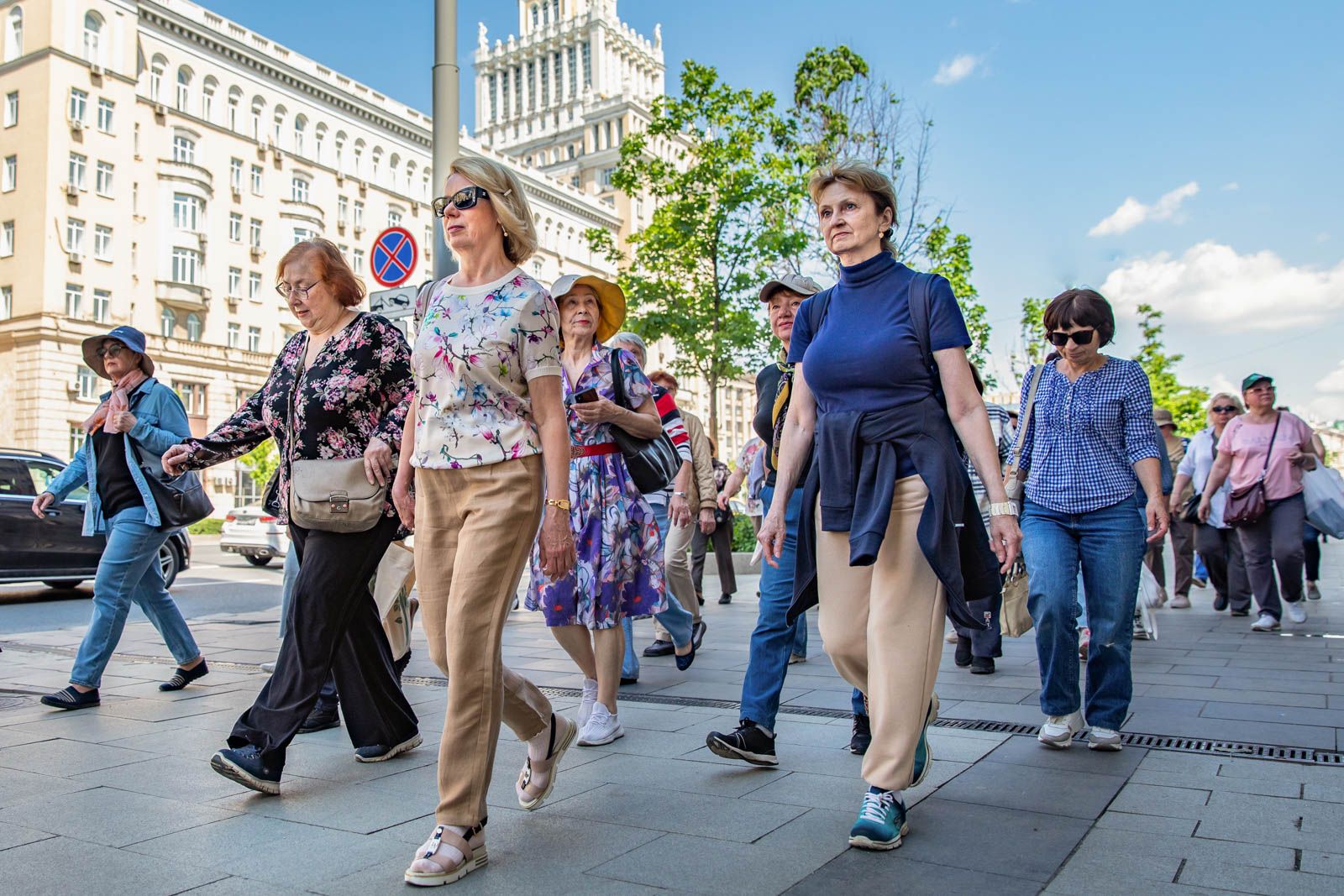 Эксклюзивный пеший маршрут по центру города представит «Московское долголетие»