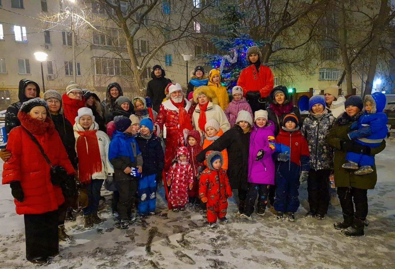 Жителей города приглашают на новогоднюю елку в Тверском районе, фото