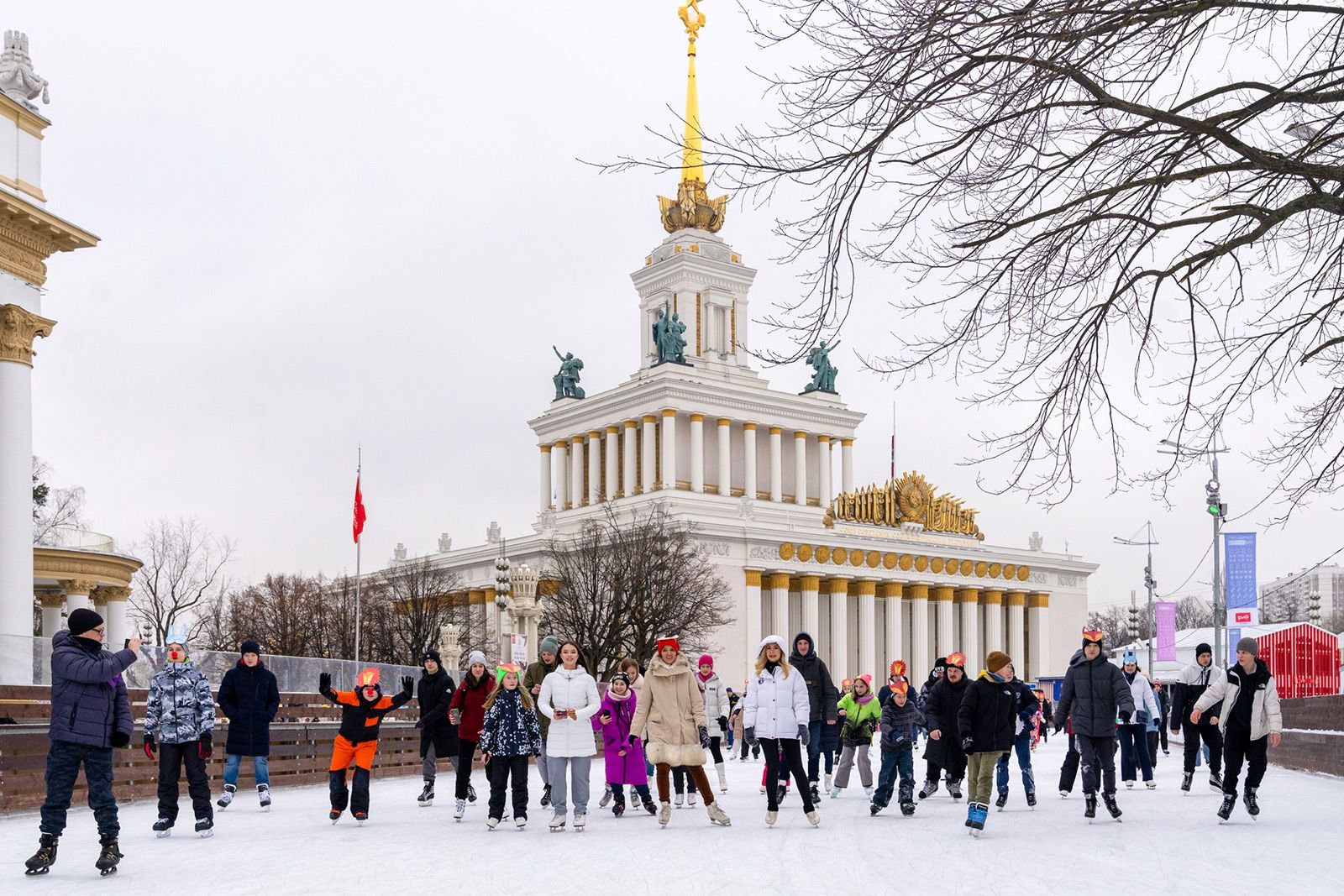 На катке ВДНХ проведут благотворительный день, фото