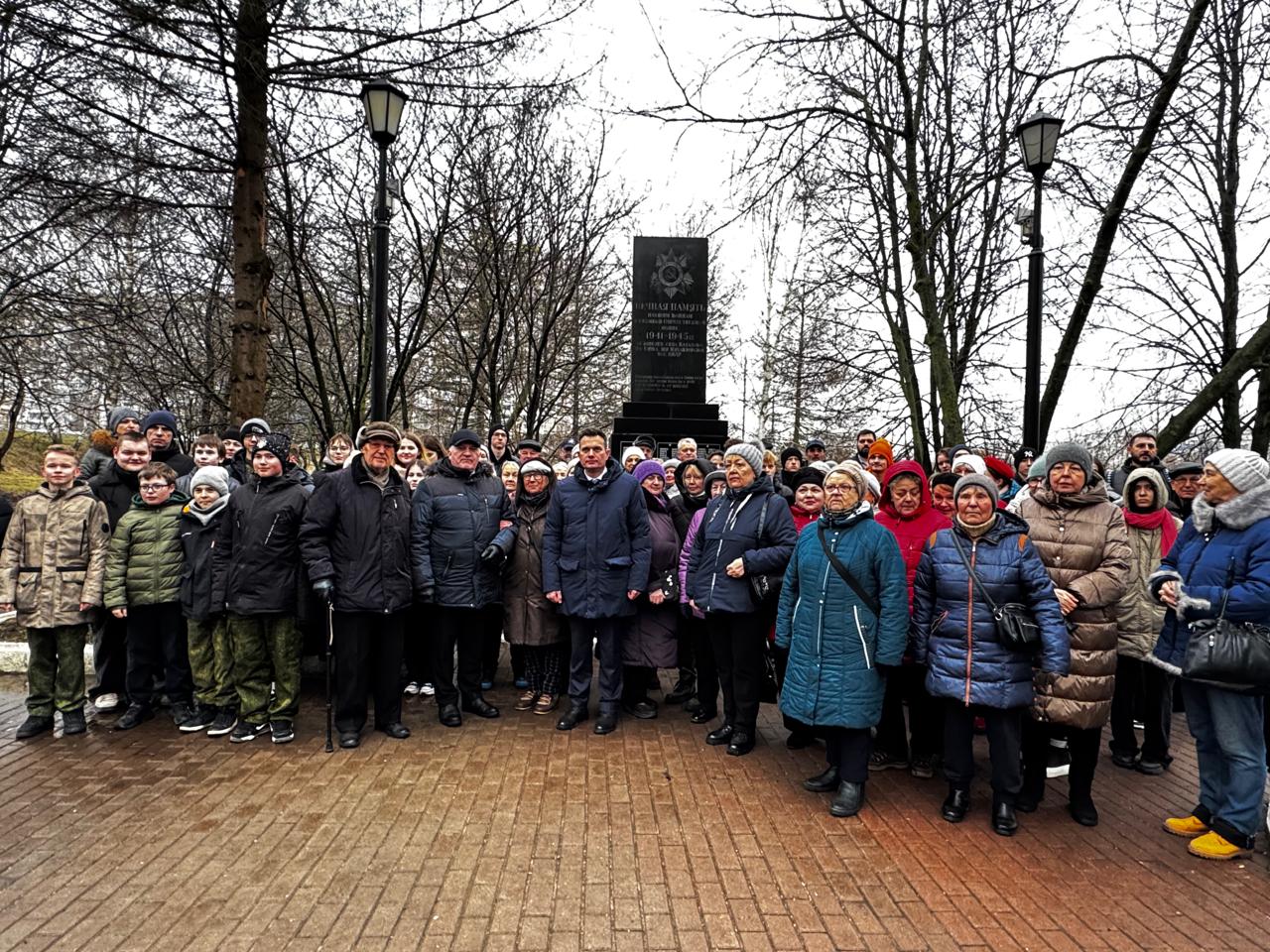 Мемориально-патронатная акция, посвященная снятию блокады Ленинграда, прошла в Северном Бутово, фото