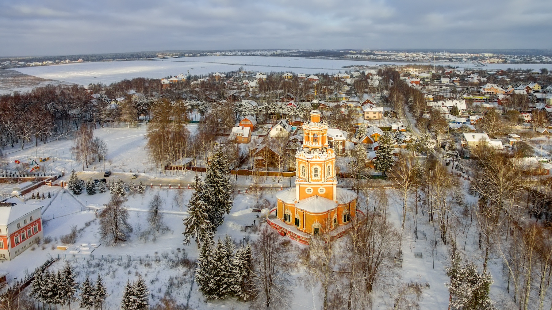 Одинцовский округ стал доступнее на авто и онлайн, фото