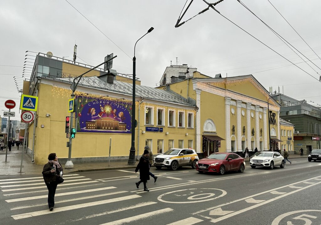 Красные Ворота — Бауманская: безымянные привидения Красные Ворота — Бауманская: безымянные привидения фото