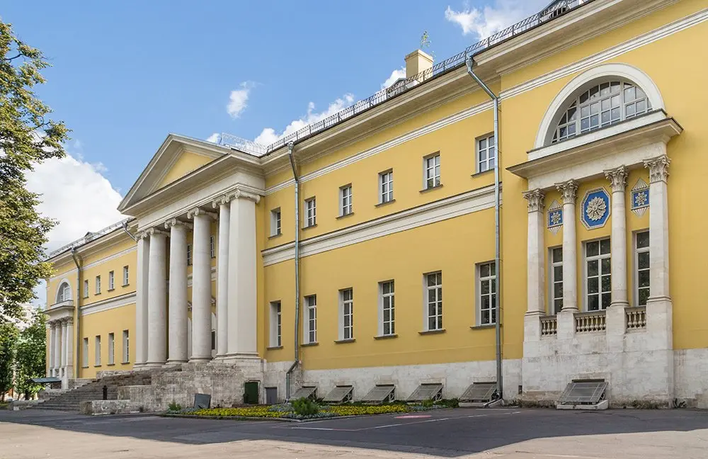 В Даниловском районе проходит реставрация Павловской больницы, фото