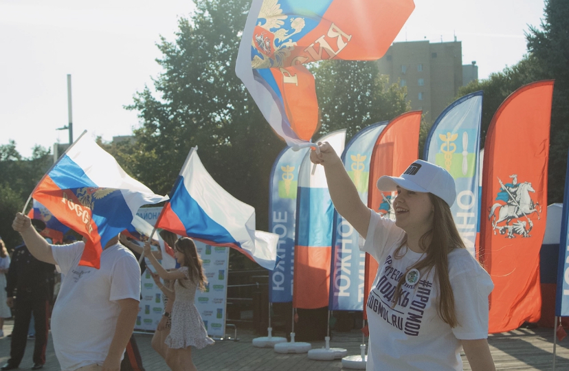 Молодежь Южного Тушино участвует в волонтерской деятельности, фото