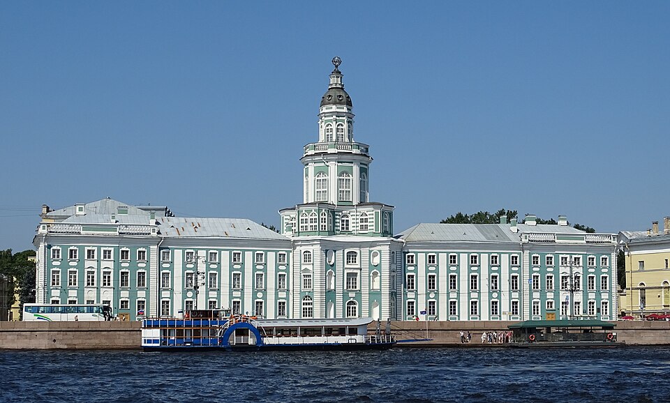 Виртуальную экскурсию по Кунсткамере Петра I проведут в библиотеке Нагорного, фото