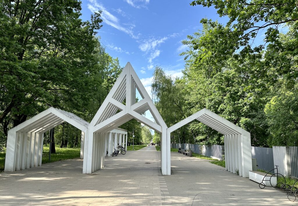Алтуфьево — Лианозово: чеховская пьеса наяву Алтуфьево — Лианозово: чеховская пьеса наяву фото