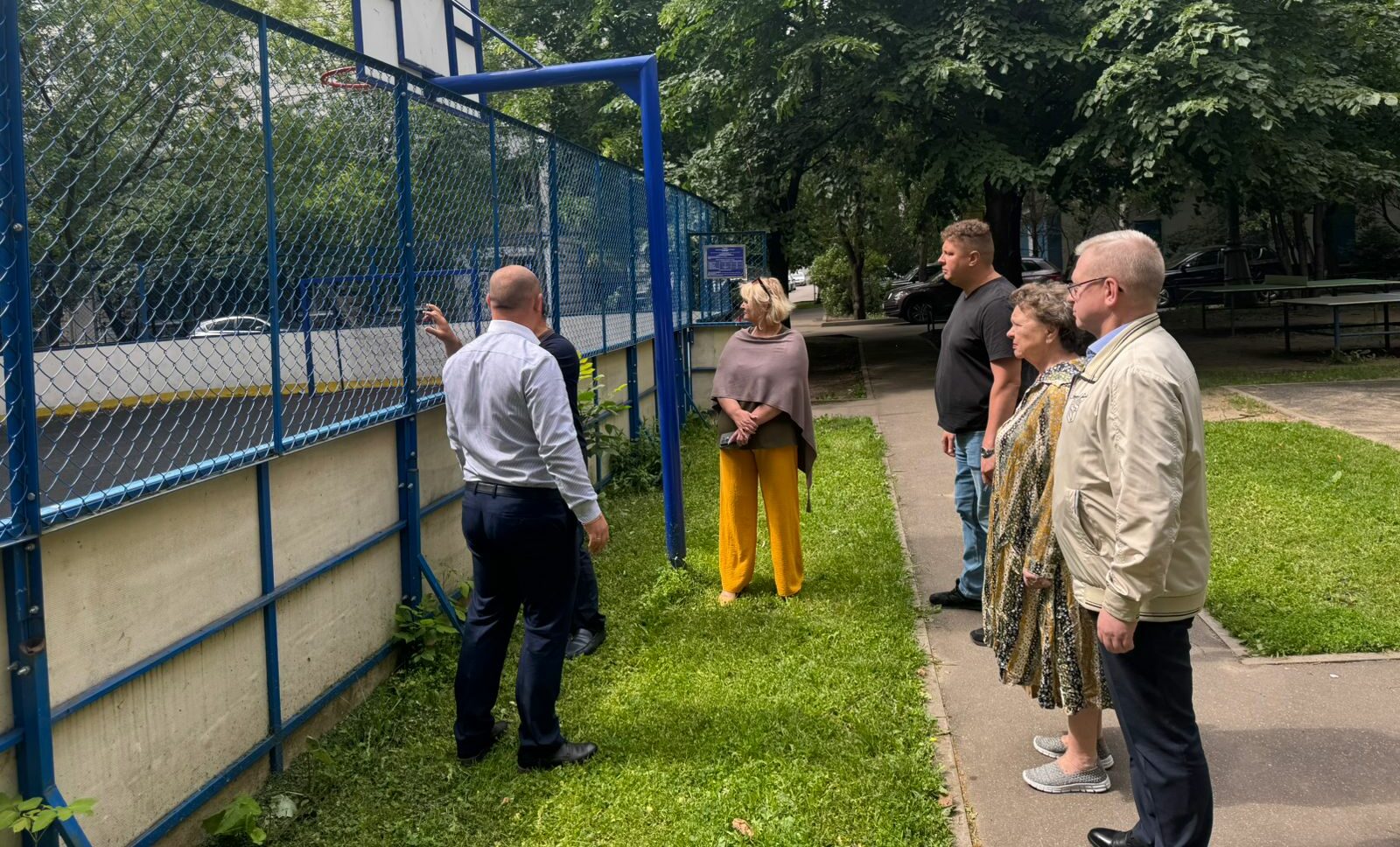 Специалисты обновят спортивное и игровое пространство в Раменках, фото